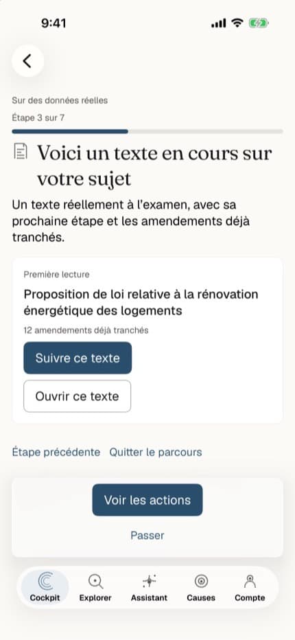 Étape du parcours d’accueil de l’app iOS OpenCitizen : un texte réellement à l’examen, avec sa prochaine étape et ses amendements